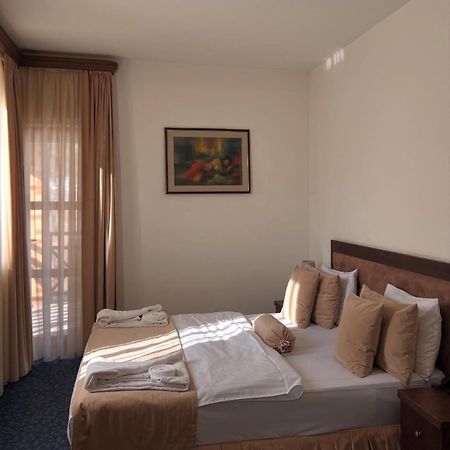 Faria Boutique Hotel ซากาดซอร์ ภายนอก รูปภาพ