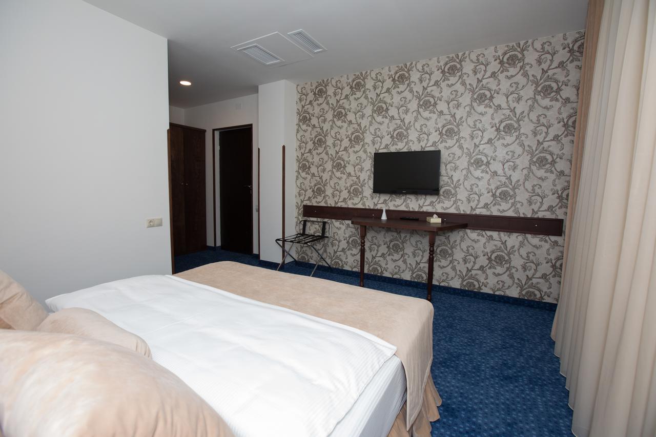 Faria Boutique Hotel ซากาดซอร์ ภายนอก รูปภาพ