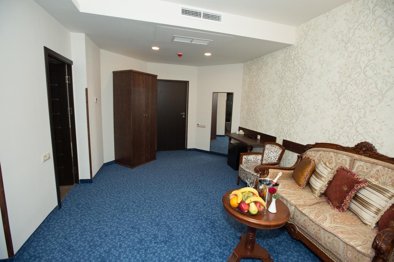 Faria Boutique Hotel ซากาดซอร์ ภายนอก รูปภาพ