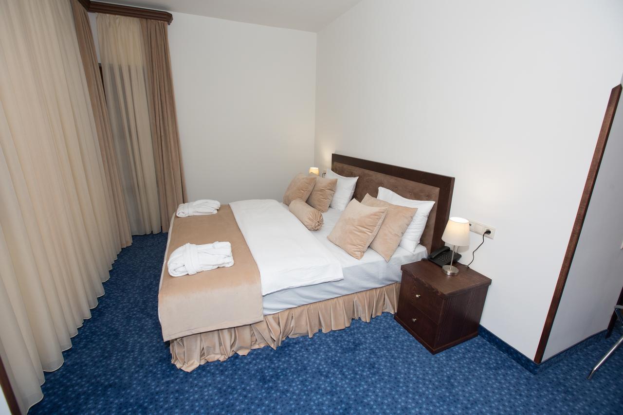 Faria Boutique Hotel ซากาดซอร์ ภายนอก รูปภาพ