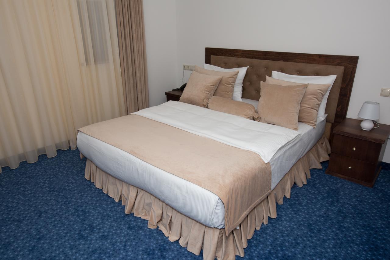 Faria Boutique Hotel ซากาดซอร์ ภายนอก รูปภาพ