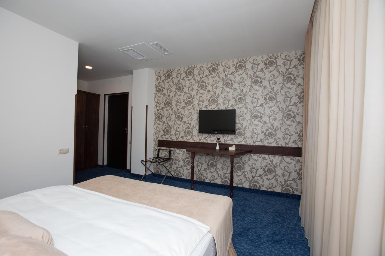 Faria Boutique Hotel ซากาดซอร์ ภายนอก รูปภาพ